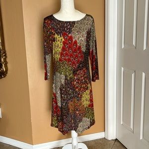 Touch Express colorful fitted three-quarter length dress.